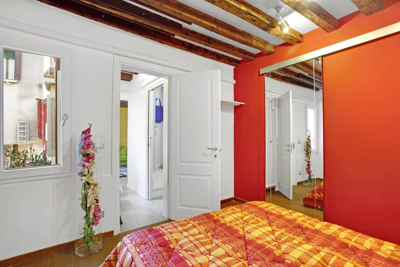Fenix Otello Apartments Venedik İtalya