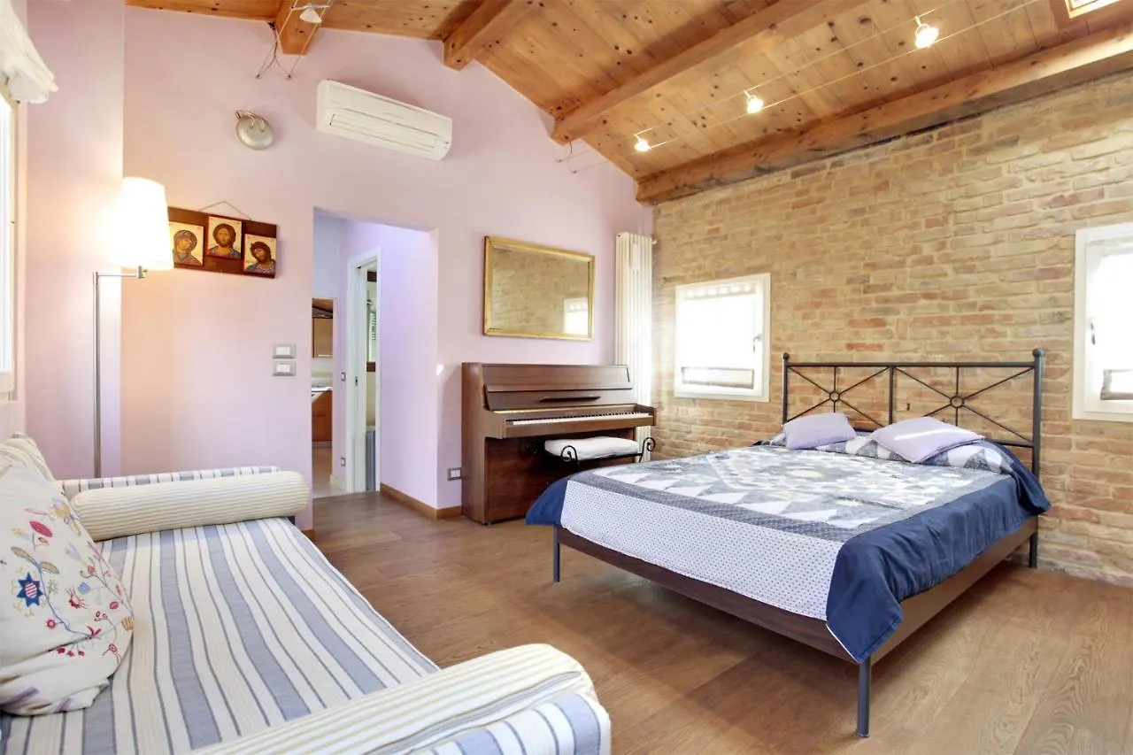 Fenix Otello Apartments Venedik İtalya