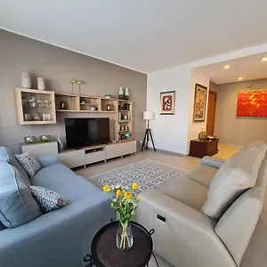 https://casa-zoli-luxury-house-210mq.sicilyhotelsitaly.net