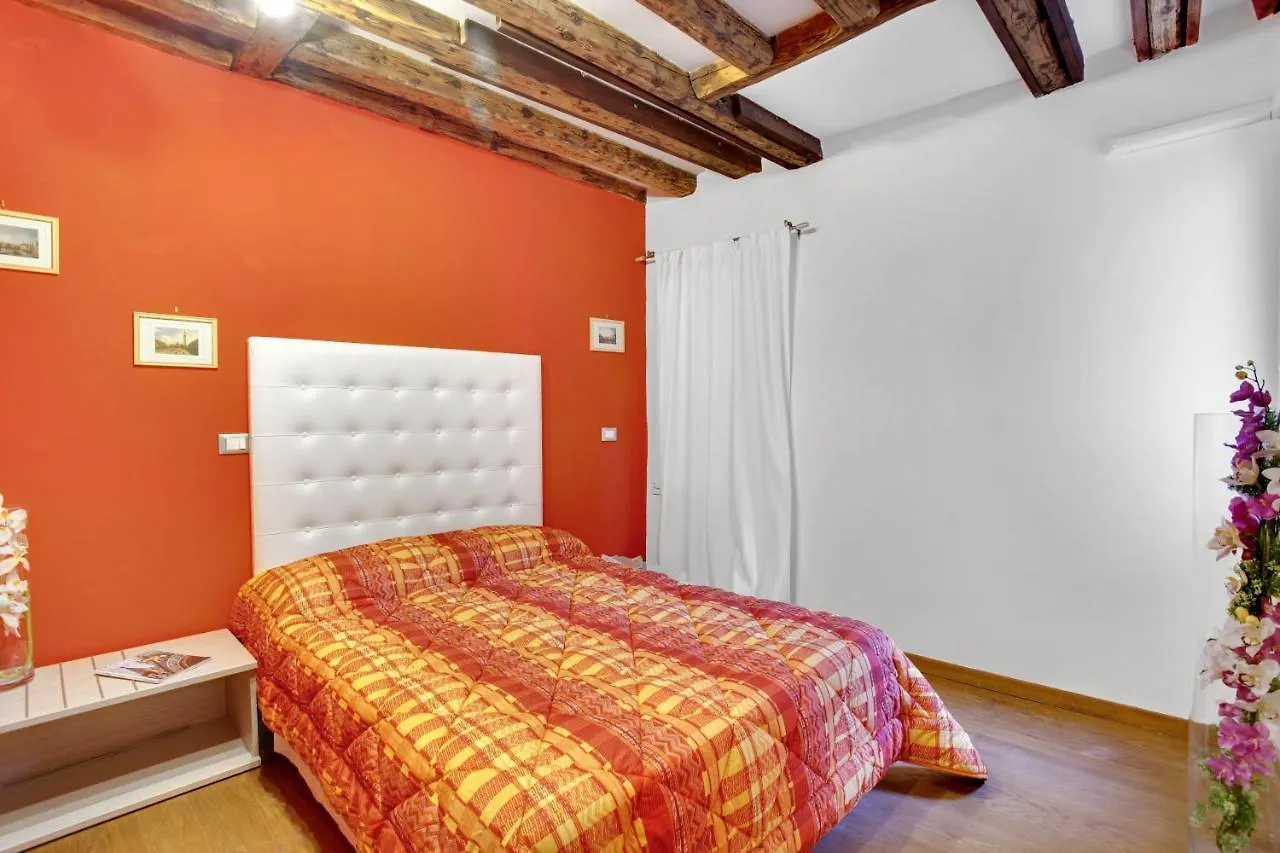 Fenix Otello Apartments Venice