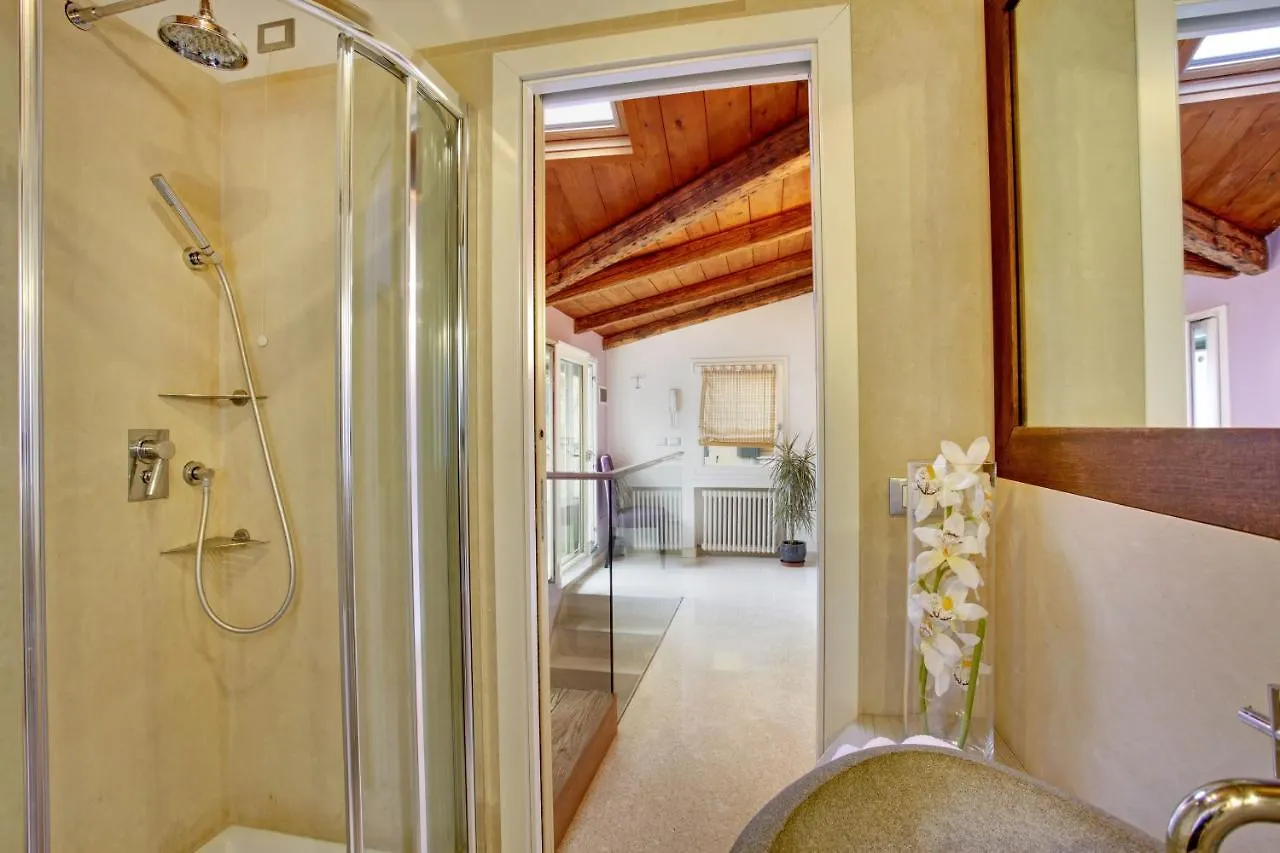 Fenix Otello Apartments Венеция