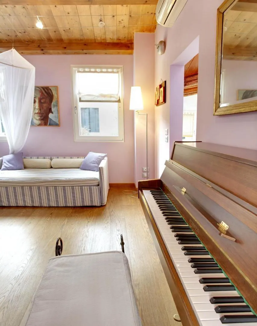 Fenix Otello Apartments Венеция